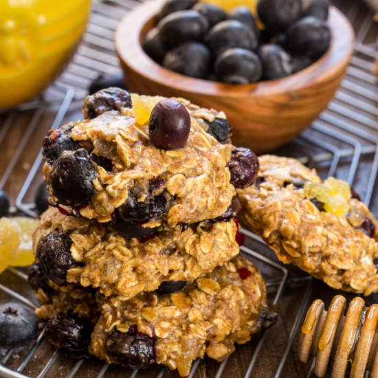 Honey Ginger and Blueberry Breakfast Cookies