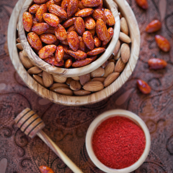 Caramelized Nuts with Honey and Chile Piqui­n