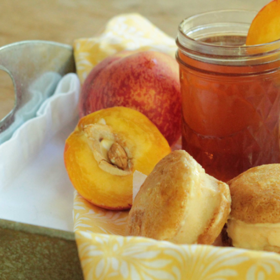 Peaches ‘N Honey Frozen Yogurt Cookie Sandwiches